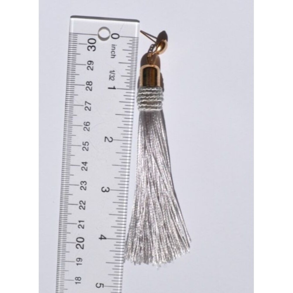 Gold-tone Boho Gypsy earrings with Gold Post Silver Gray Tassel - Picture 4 of 4